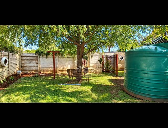 3 BEDROOM HOUSE FOR SALE IN ROTHDENE